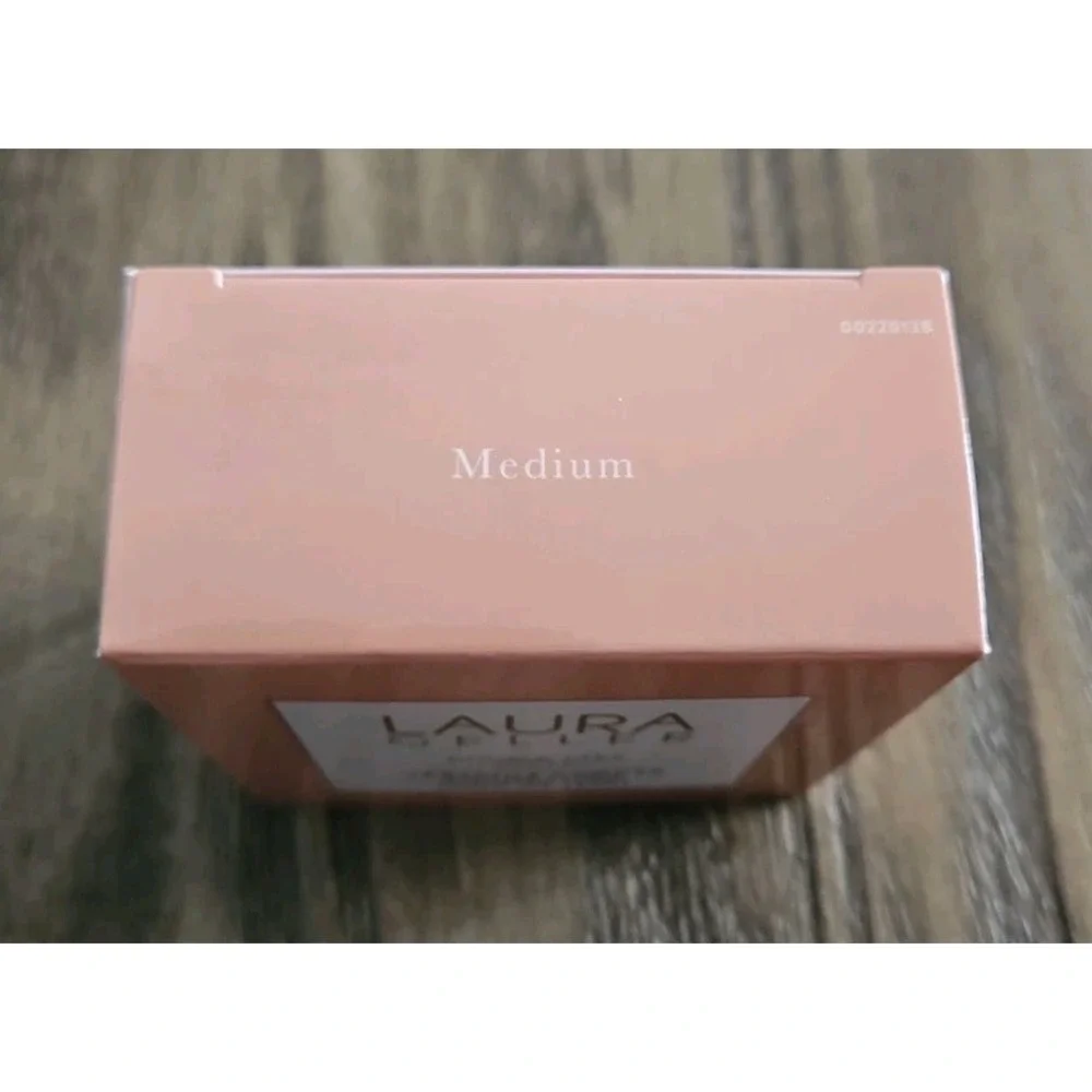 New Laura Geller Double Take Baked Versatile Powder Foundation Medium 0.35 oz